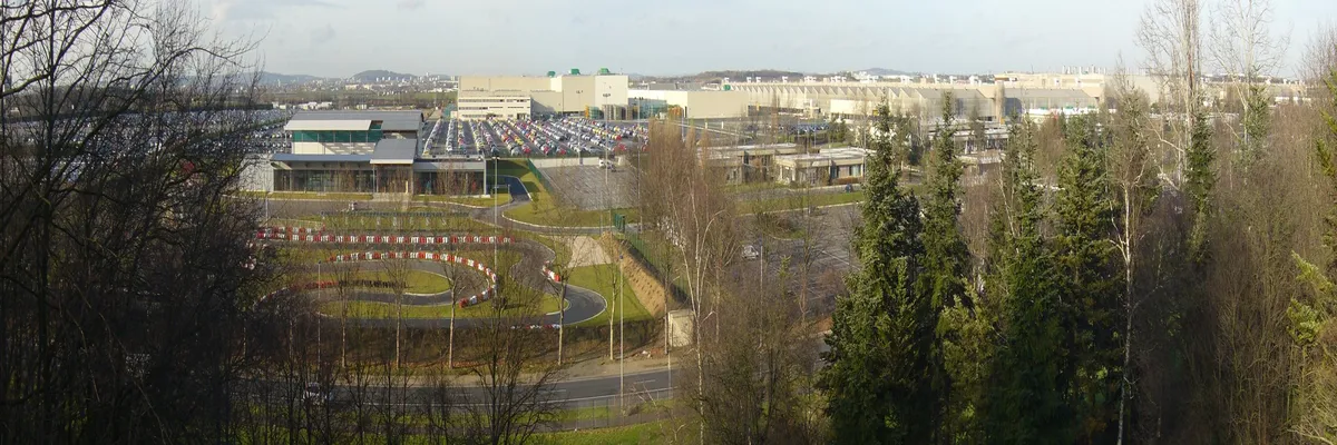 Image Installation abri de piscine Aulnay-sous-Bois