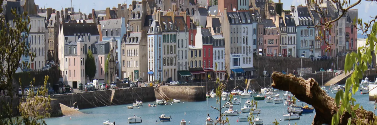 Image Installation abri de piscine Douarnenez