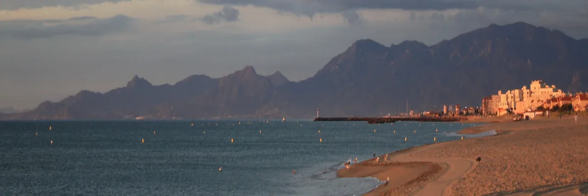 Image Installation abri de piscine Le Barcarès