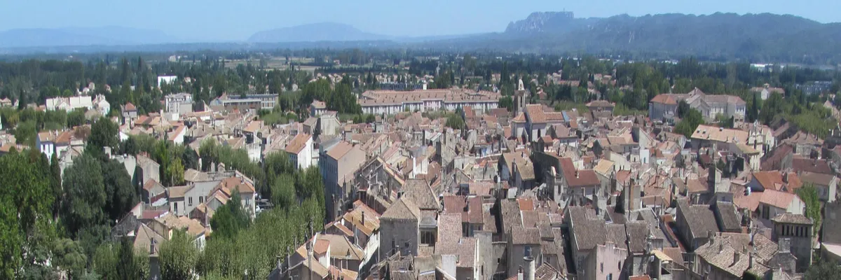 Image Installation abri de piscine Tarascon