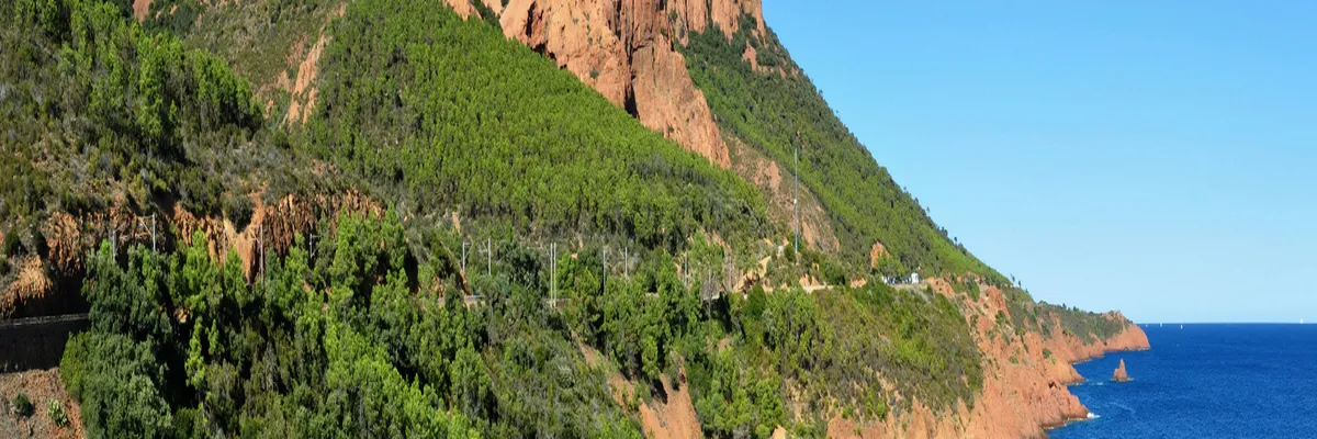 Image Installation abri de piscine Var
