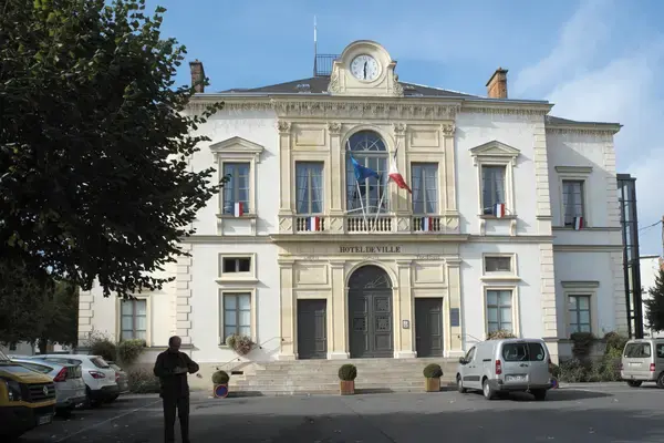 Abri Piscine Sur Mesure Installation abri de piscine Coulommiers