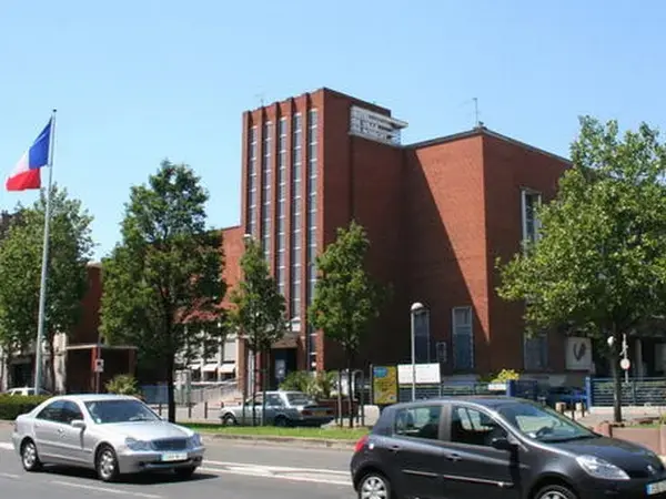Abri Piscine Sur Mesure Installation abri de piscine Le Bourget