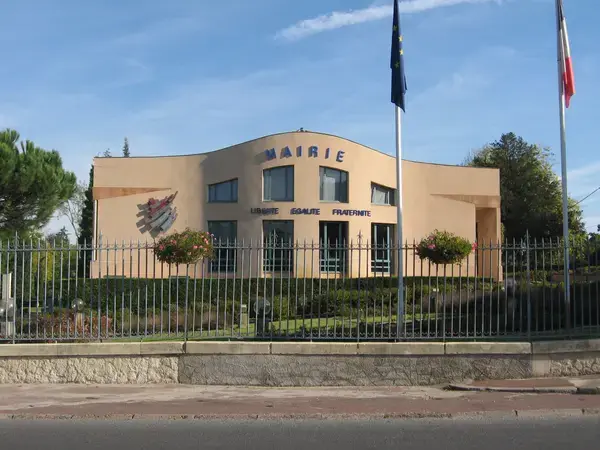 Abri Piscine Sur Mesure Installation abri de piscine Léognan