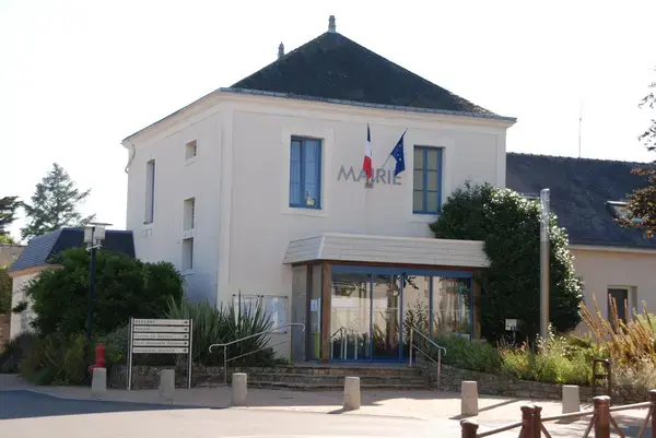 Abri Piscine Sur Mesure Installation abri de piscine Saint-Lyphard