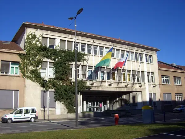 Abri Piscine Sur Mesure Installation abri de piscine Saint-Martin-d'Hères
