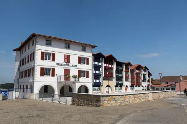 Abri Piscine Sur Mesure Installation abri de piscine Saint-Pierre-d'Irube